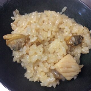 シーフードミックス炊き込みおこわご飯